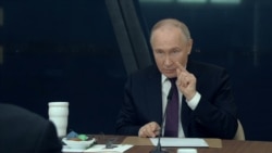 Путин на встрече с международными журналистами в ночь на 18 июня перед ПМЭФ
