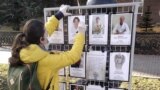 A Libertarian Party representative arranges a memorial in September 2020 to doctors who died from COVID-19 in Ufa, the regional seat of Bashkortostan.