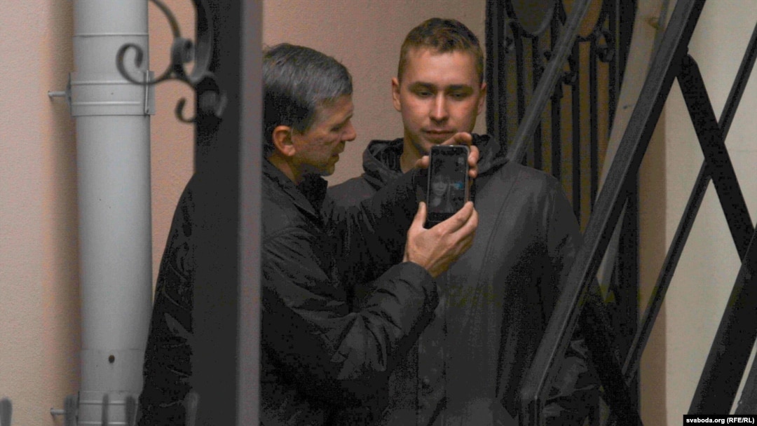 Виталий (47 лет) и Владислав (29 лет) Кузнечики 
